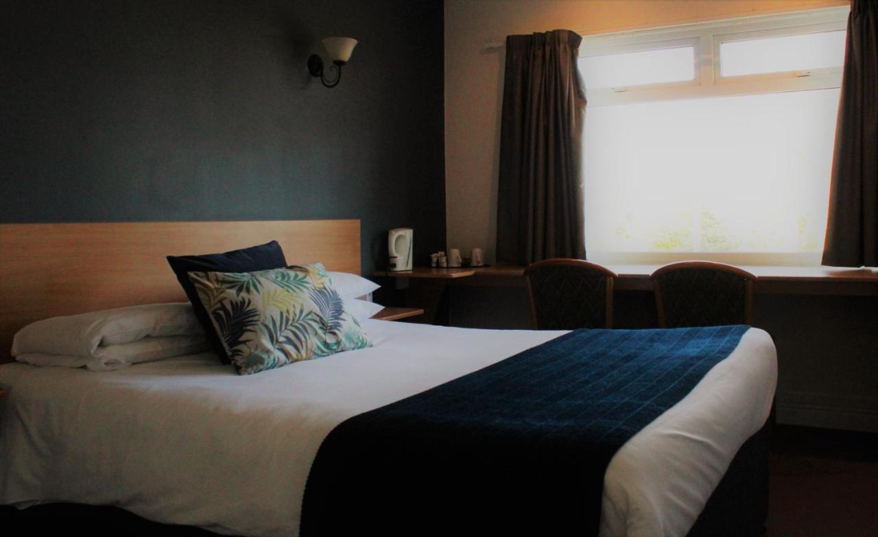 The Town & Country Lodge Dundry Exterior foto